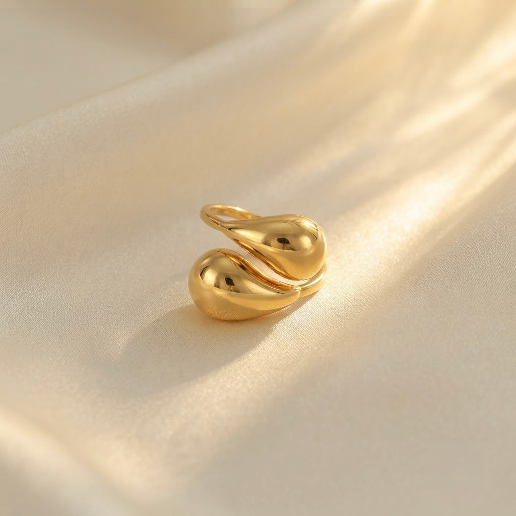 Aurelia Drop Ring