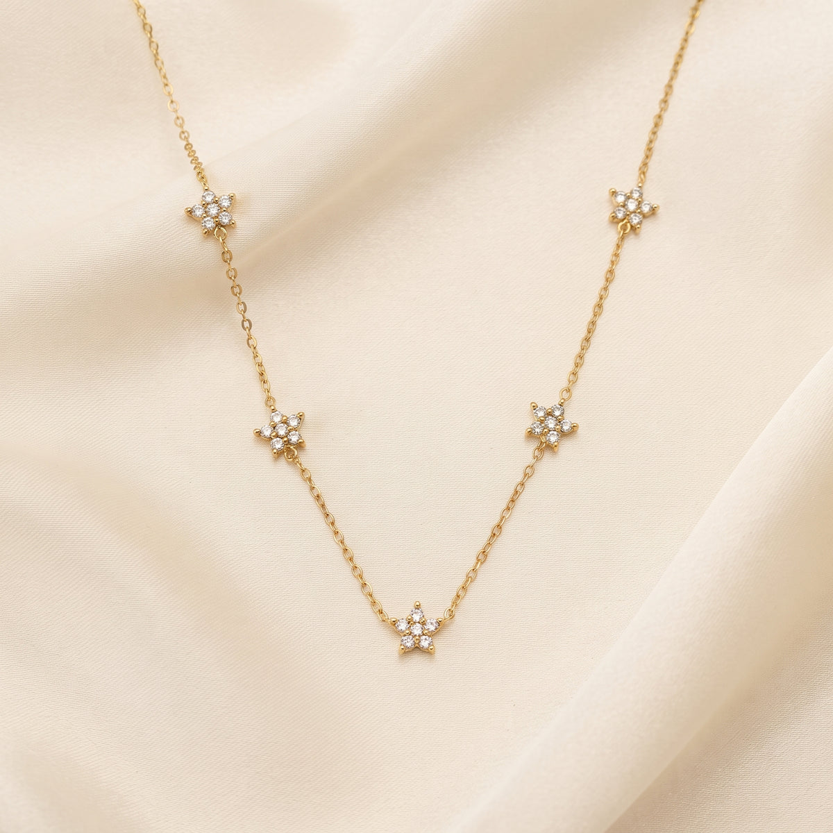 Eterna Star Necklace