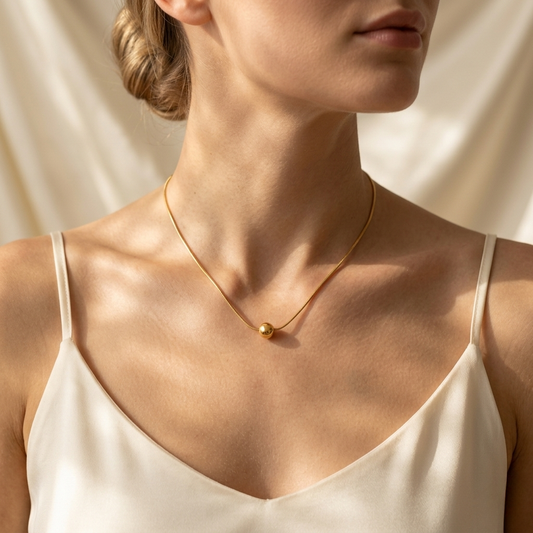 Selene Dot Necklace